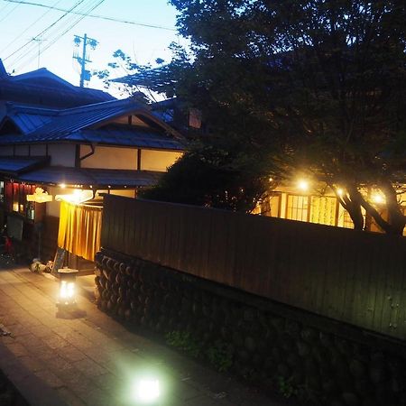 飲んで泊まれる古民家 -浮木-Fumoku Hotel Chino Bagian luar foto