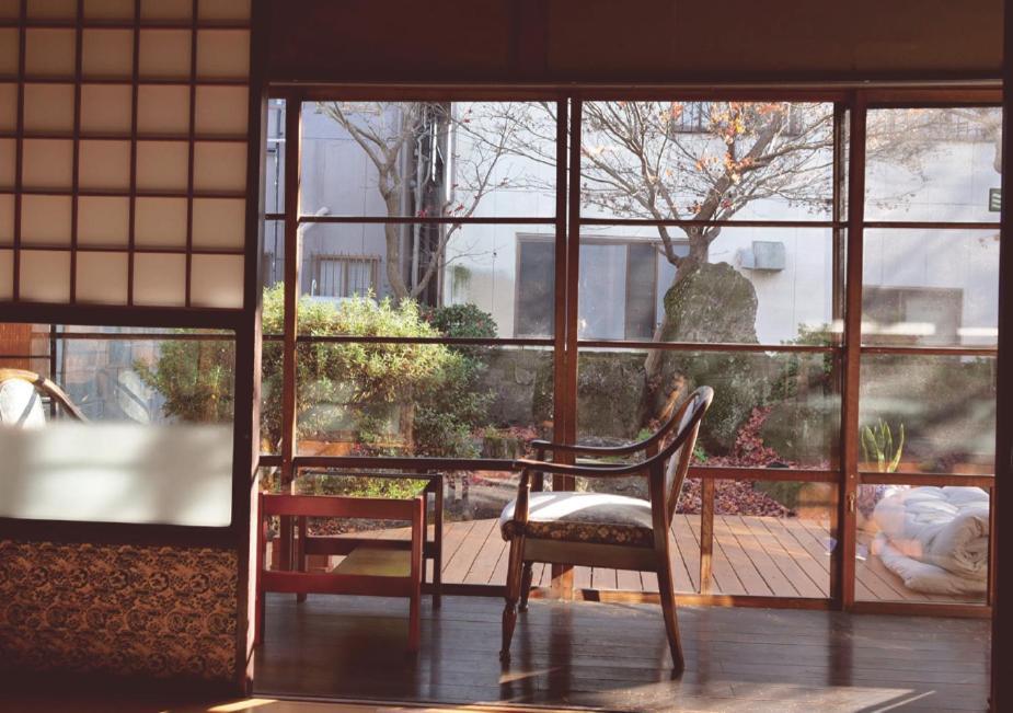 飲んで泊まれる古民家 -浮木-Fumoku Hotel Chino Bagian luar foto