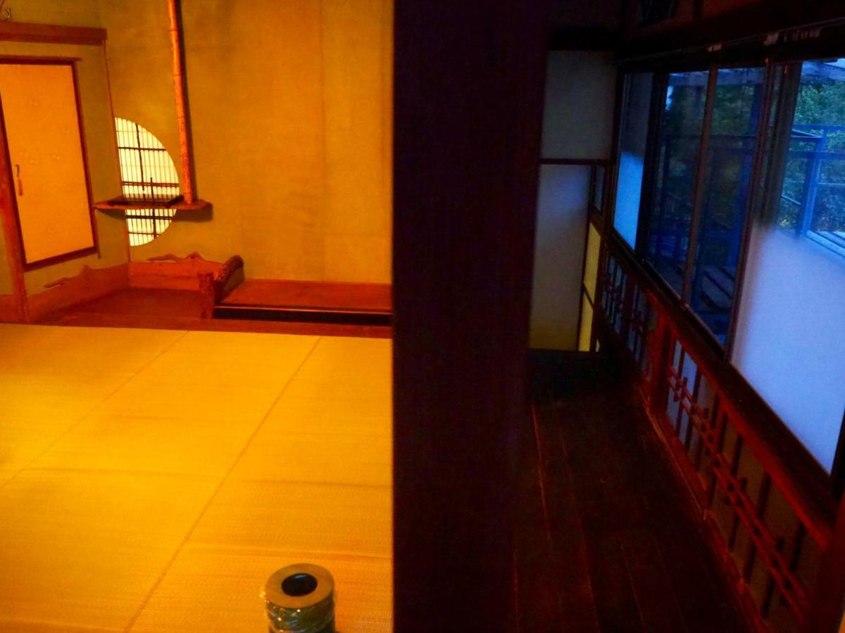 飲んで泊まれる古民家 -浮木-Fumoku Hotel Chino Bagian luar foto